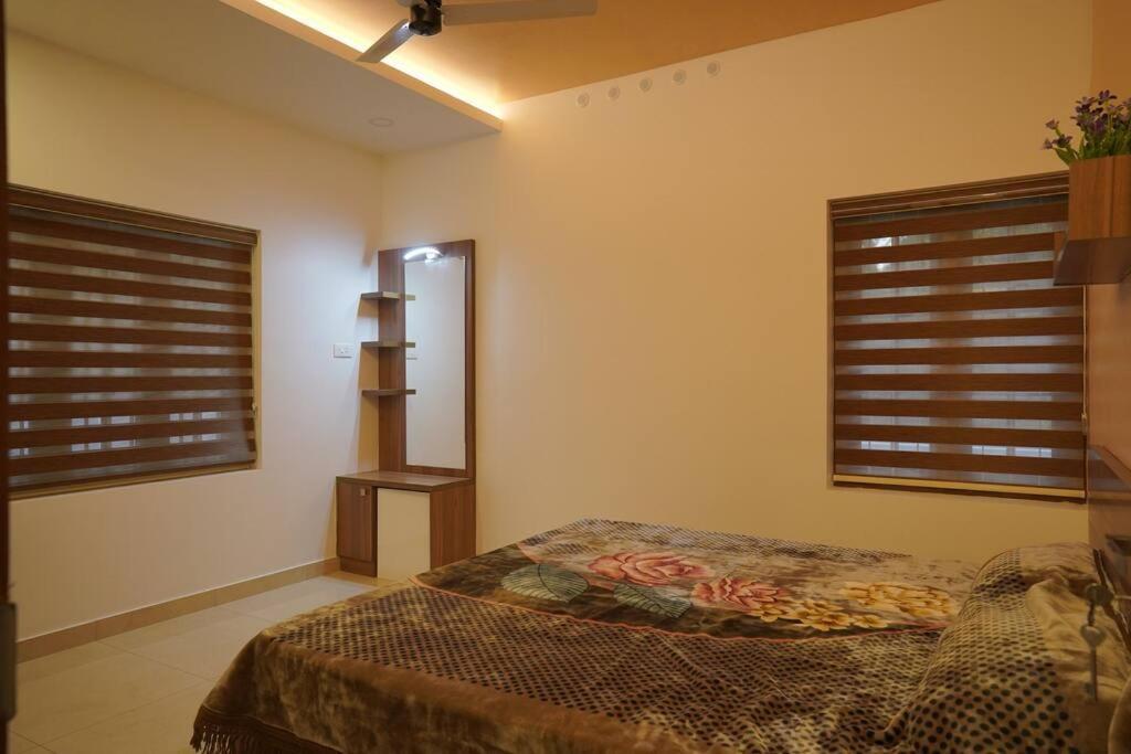 Home Stay - Near Cochin Airport Angamaly Bagian luar foto